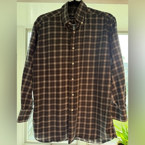 Izod Men's Brown Plaid Casual Button-Down Shirt - Picture 1 of 5